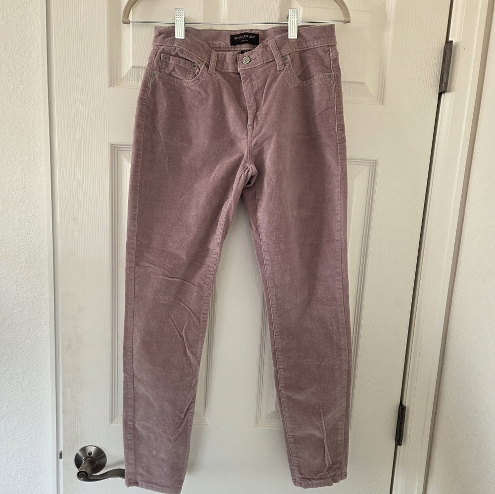 Banana Republic Skinny Fit Size 27/4R Lilac Velvet Jeans Never Worn